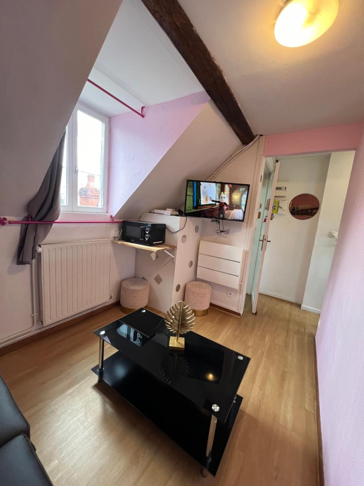 Petit F2 Fonctionnel Plein Centre Et Proche Gare * Bourges